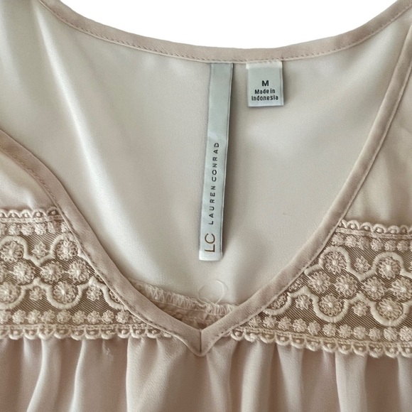 LC Lauren Conrad Sheer Blush Dressy Blouse Size Medium - Picture 6 of 13